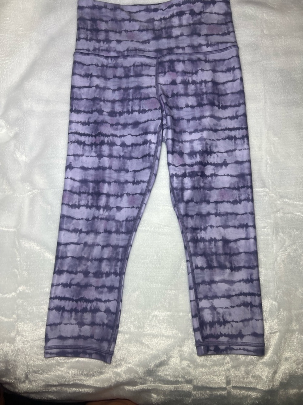 Athleta Elation Printed Capri Leggings Size S